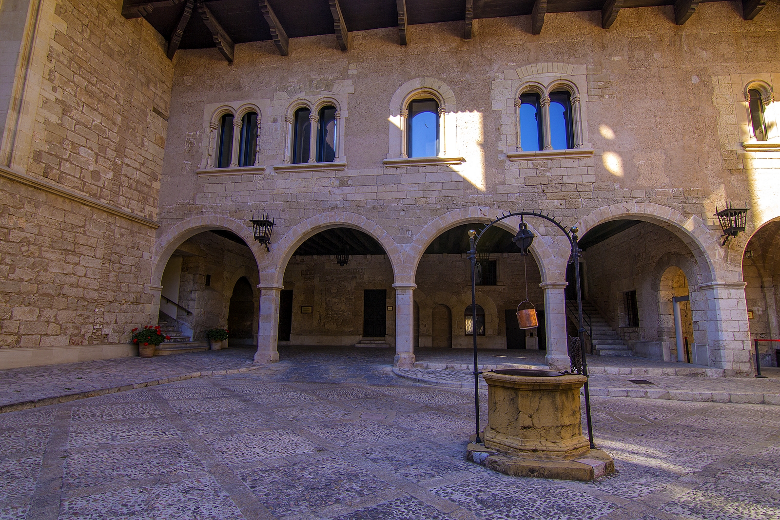 Bal 12