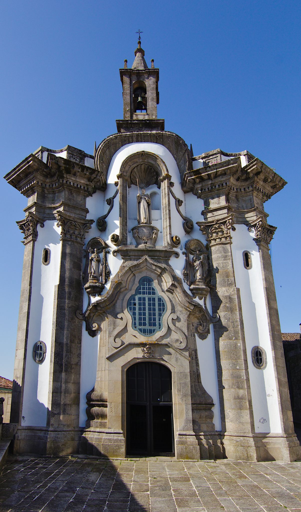 Por 27